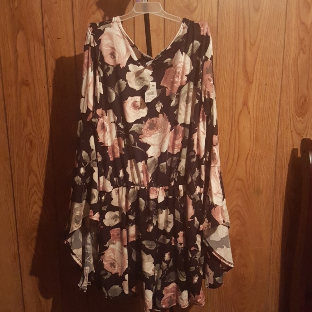 Long flare sleeve shorts romper